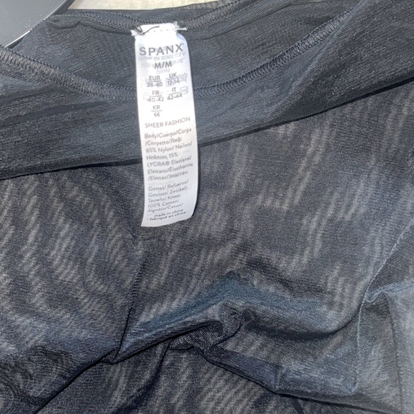 Spanx Sheer Mesh thong long sleeve Bodysuit medium in very black - Picture 7 of 9